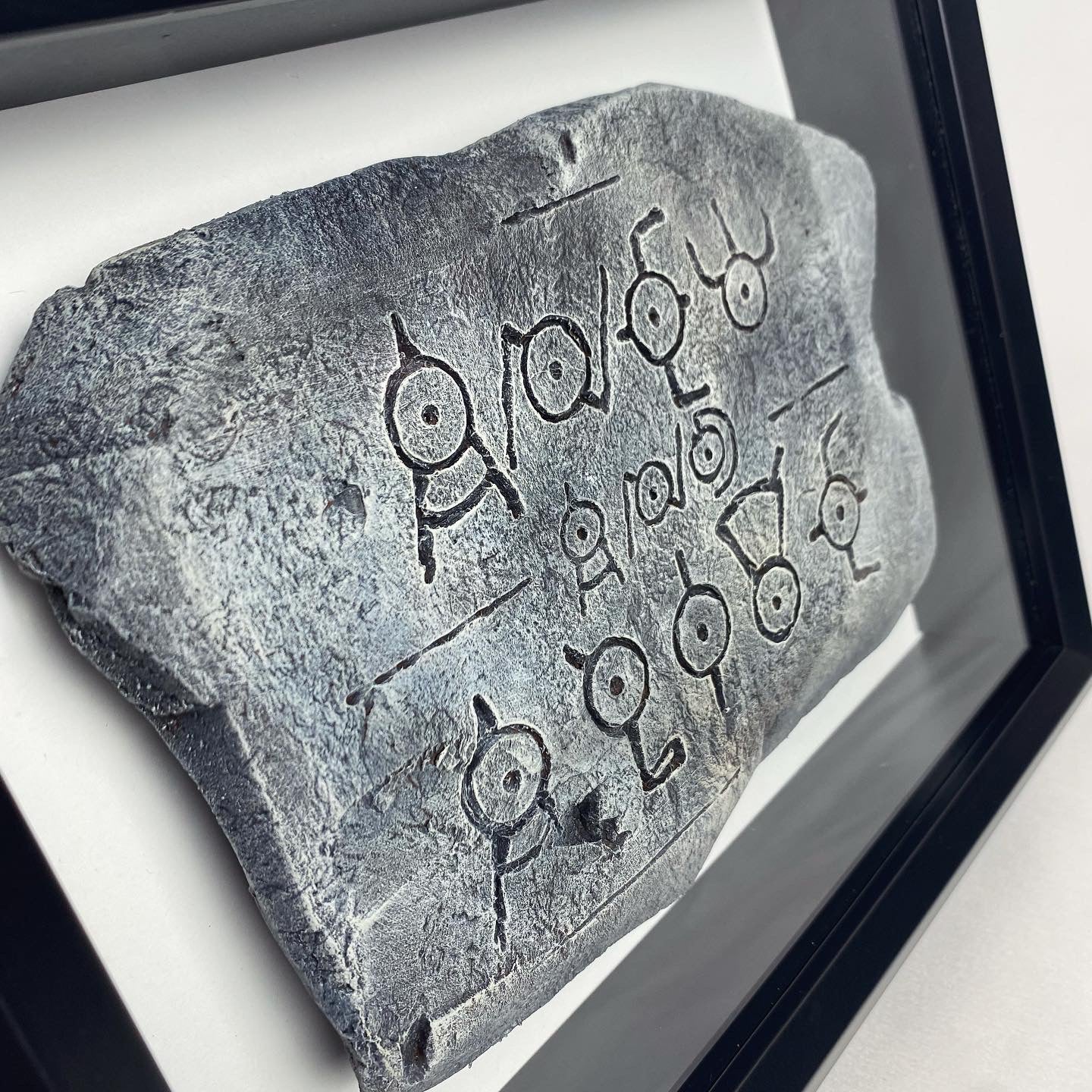 Unown Tablet Framed Display